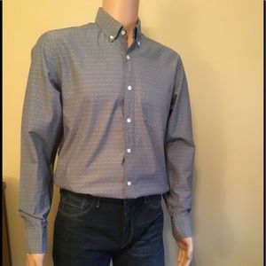 - Gorgeous like new J Crew long sleeve button down me…